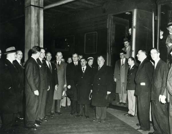 Adlai Stevenson with Secret Service Agents underneath the Waldorf Astoria Hotel, 1953.